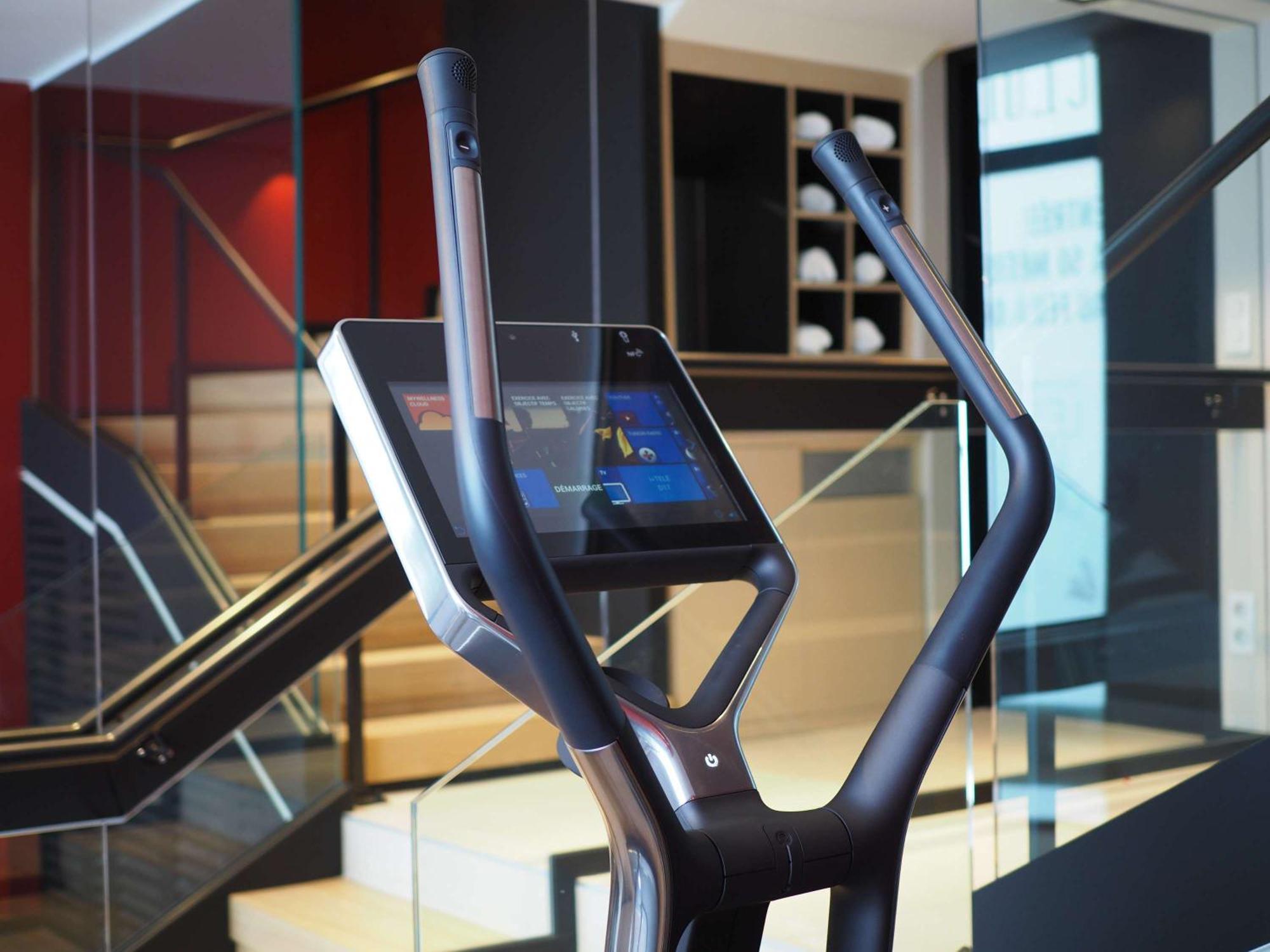 Grand Hotel La Cloche Dijon - Mgallery Exteriér fotografie A modern elliptical trainer