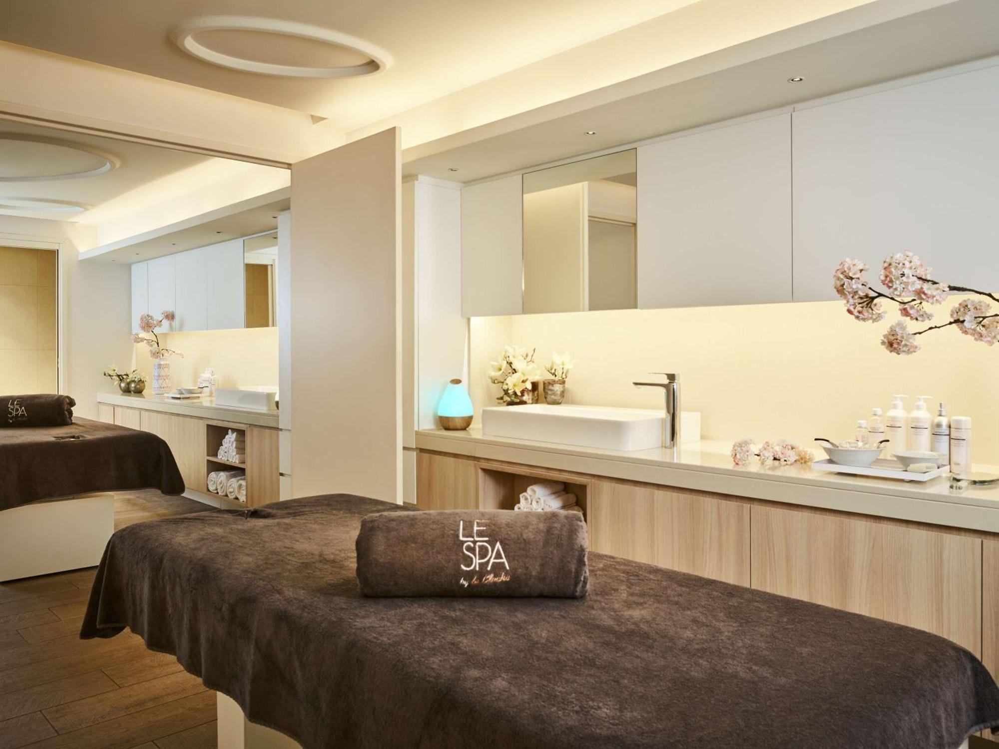 Grand Hotel La Cloche Dijon - Mgallery Exteriér fotografie Le Spa at The Landmark